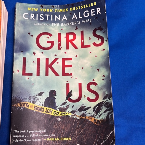 Book Bundle - Picture 4 of 7